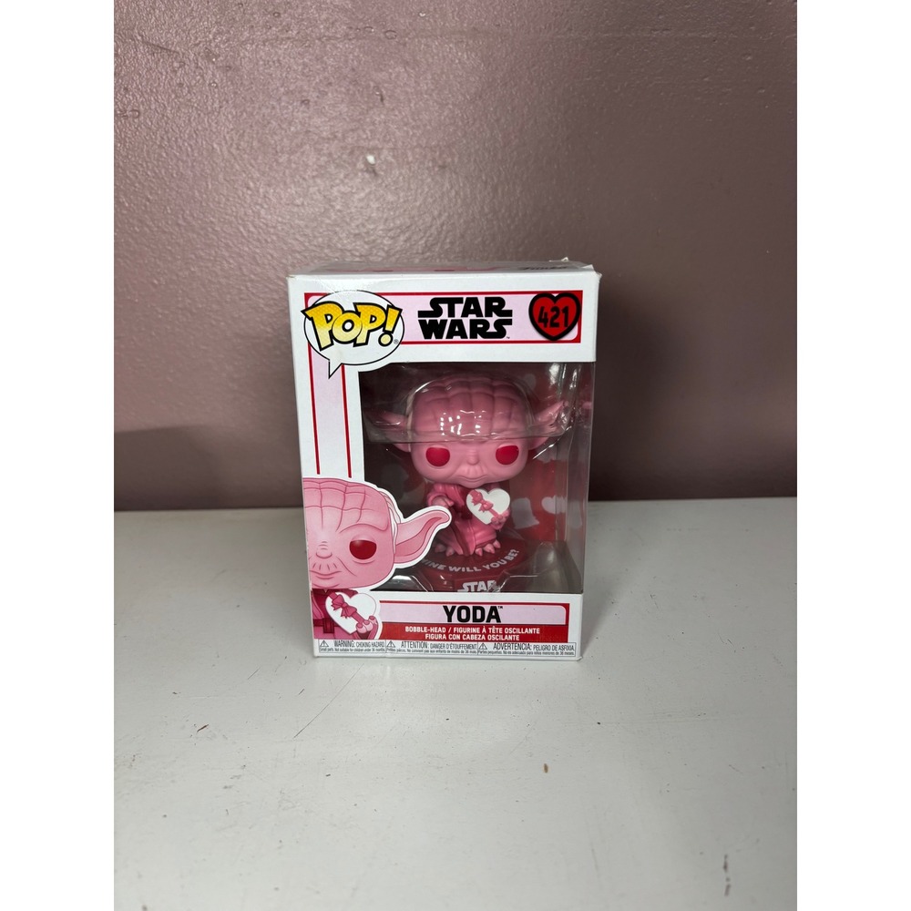 Funko Pop Star Wars Yoda 421 Valentines Day Pink Bobble-Head Figure New